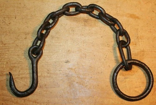 Eisenhaken und ring einer - eisenhaken,